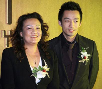 ��С���������ڶ���Ǯ ����������С�ƴ�S