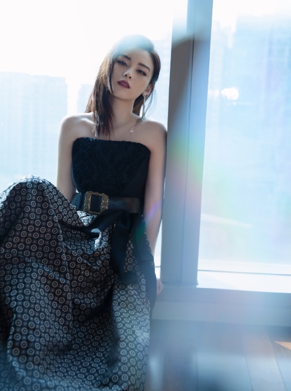 �������ж����� ��������������˭