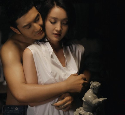 ����Ů����������Ѫ������ʲô ���л���������Ѹ��ϷGIFͼ