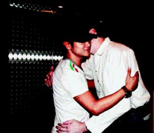 �����񳵻��¼��������ɵ��� ��������ͬ־ͬ��������ļٵ�