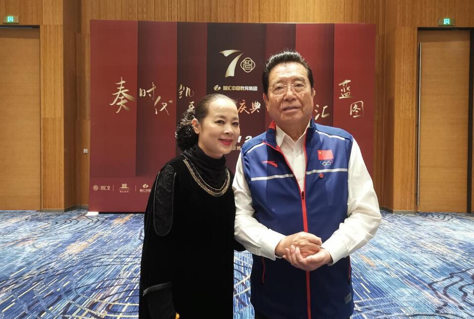 媛凤的老公是谁 她年轻时候的照片啥样