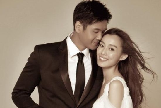 �������Ϲ���ͬ������ �������ĵ�������д��˭��