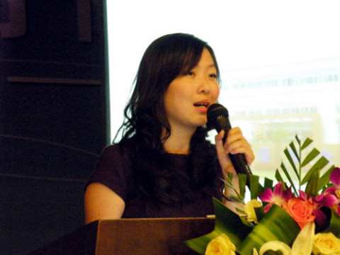 �����Ů�������Ƭ �Ÿ����������۶���