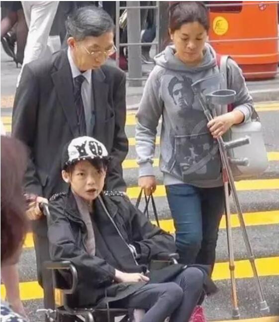 ���Ǻ�����ǰ��Ƭ���� ���Ǻ�Ĳ����ں�����