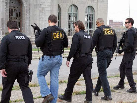 �����ܲ��ܽ���fbi ����FBI�;��������