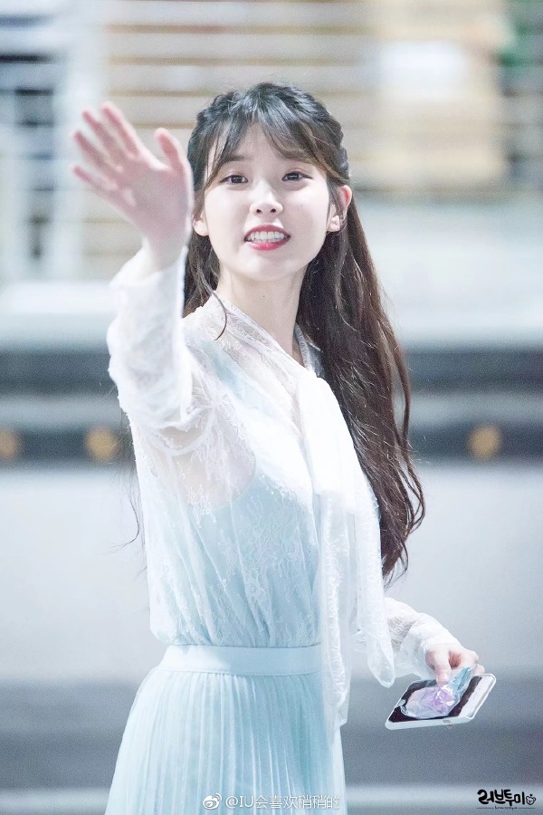 ��֪��Ϊʲô�����㡢IU ��֪����Ʒ����˶������������