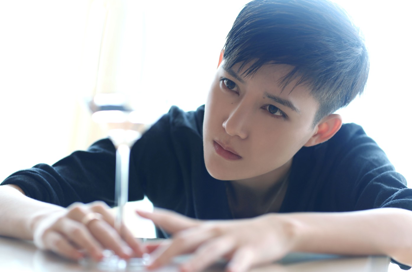 林弯弯是男是女 中性风女星林弯弯开始走进大家的视线