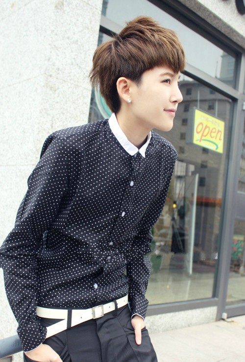 林弯弯是男是女 中性风女星林弯弯开始走进大家的视线