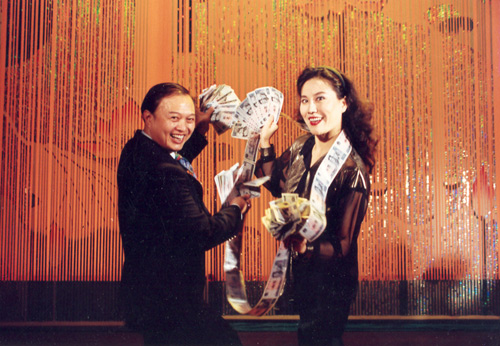 邓男子的悬空魔术揭秘 中国最厉害的魔术师是谁