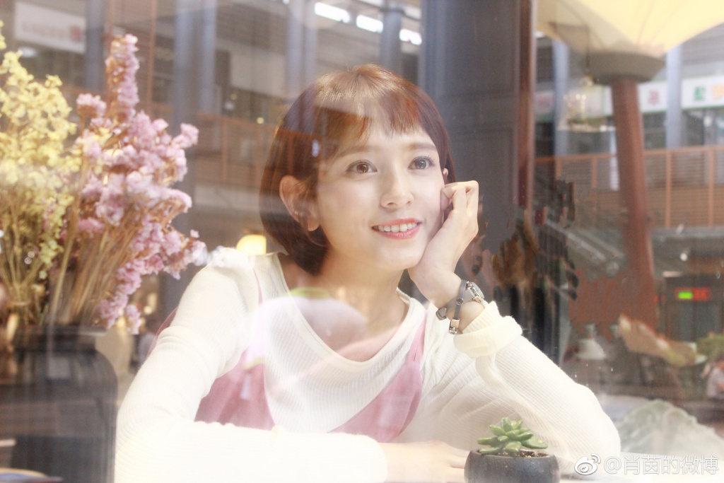 肖茵和李沁对比照 她结婚了吗老公是谁