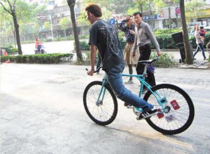 �������г���ôɲ��ͣ�� �������г�����Ǯ��һ��