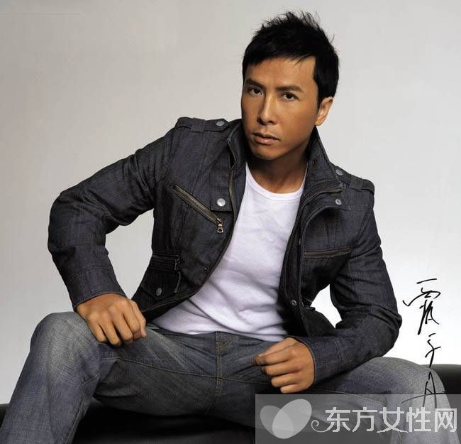 甄子丹抽释小龙的视频 甄子丹为何看不起吴京