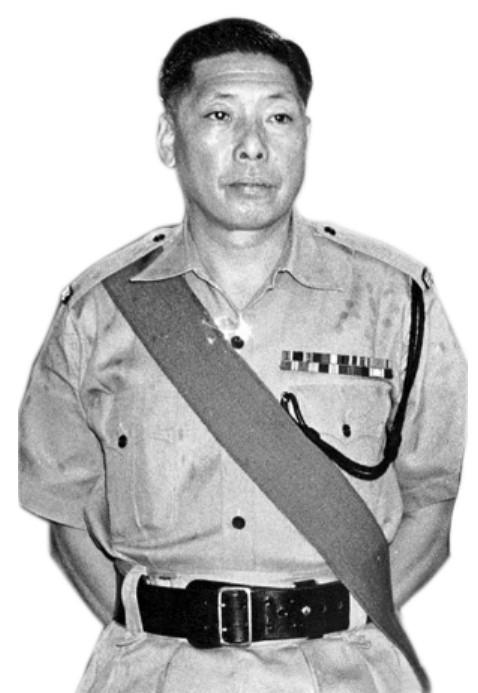 �����ٺ����ֵĹ�ϵ��ʲô �����ٺͻ����Ĵ�̽��˭��