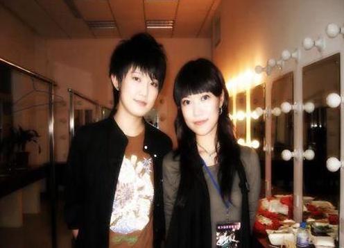 ����������T�� ����Ůͬ����������