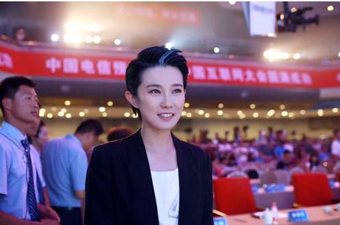 ����������T�� ����Ůͬ����������