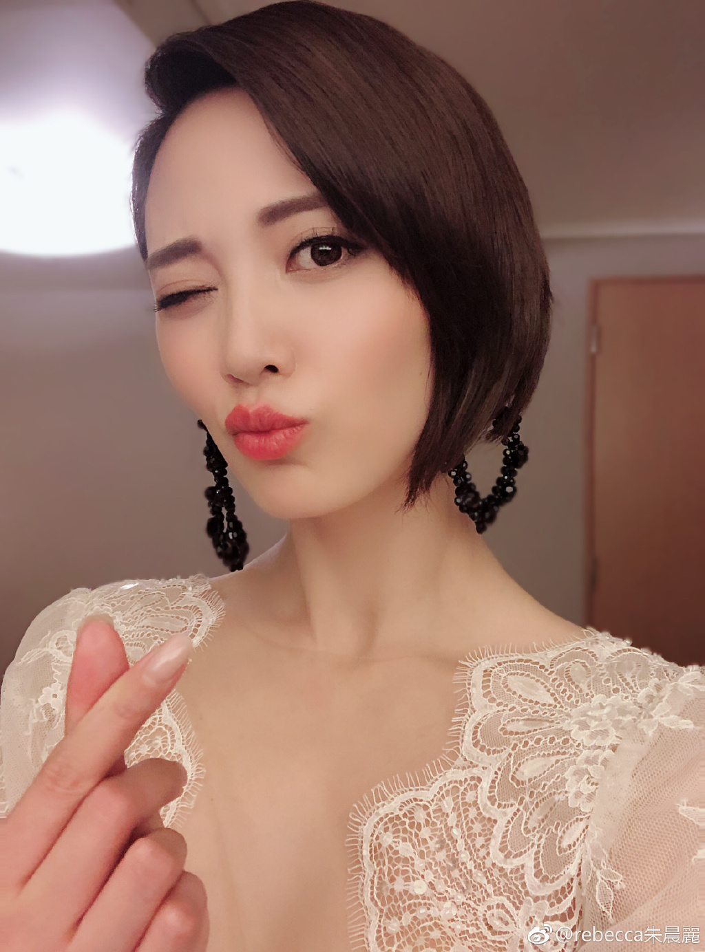 何广沛朱晨丽一起了吗 何广沛是不是混血