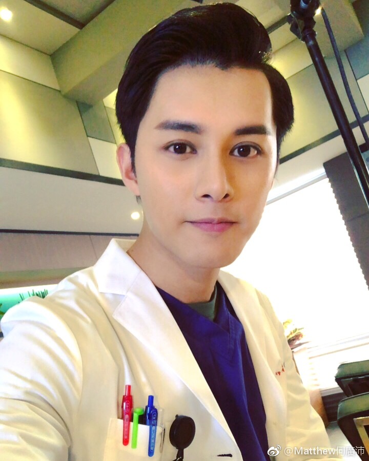 何广沛朱晨丽一起了吗 何广沛是不是混血