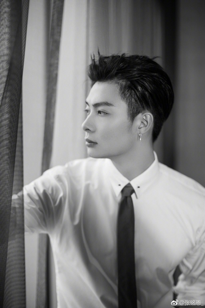 ������Ϊʲô���̶� ������Ů��������������Ƭ