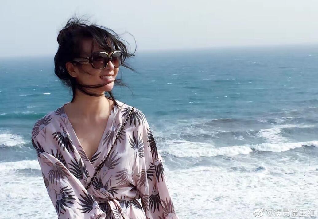 �������˼��� �ݹ��ĵ��Ӿ������Ʒ