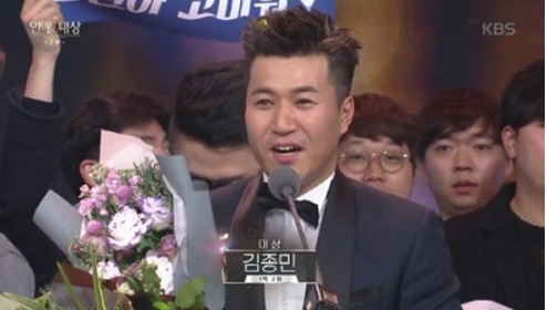 ����������Ů�Ѷ���˭ ���ں��������������ʲô����