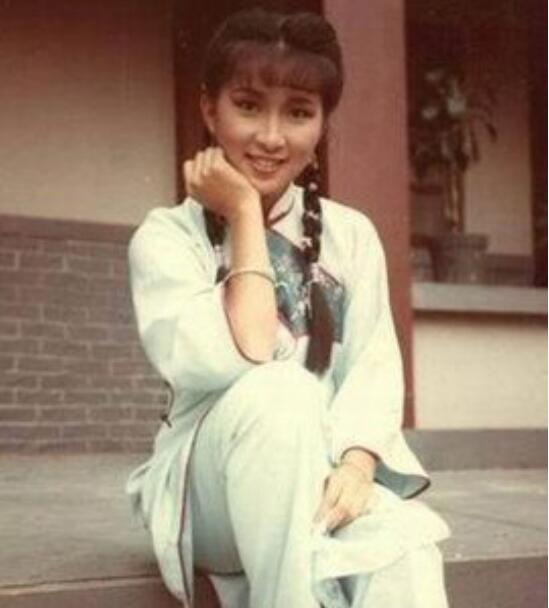 陈秀珠年轻时漂亮照片 她的儿子陈迪加是跟谁生的