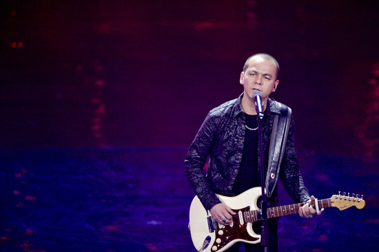 �������ᳪ����Ӣ��Ƶ��ô���� ����ն�����˾���