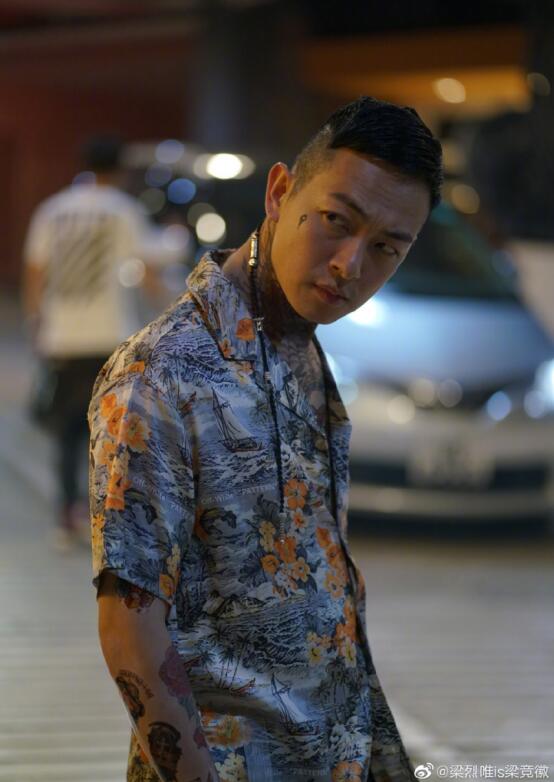 梁烈唯是不是做出来的双眼皮 他为什么不来内地发展