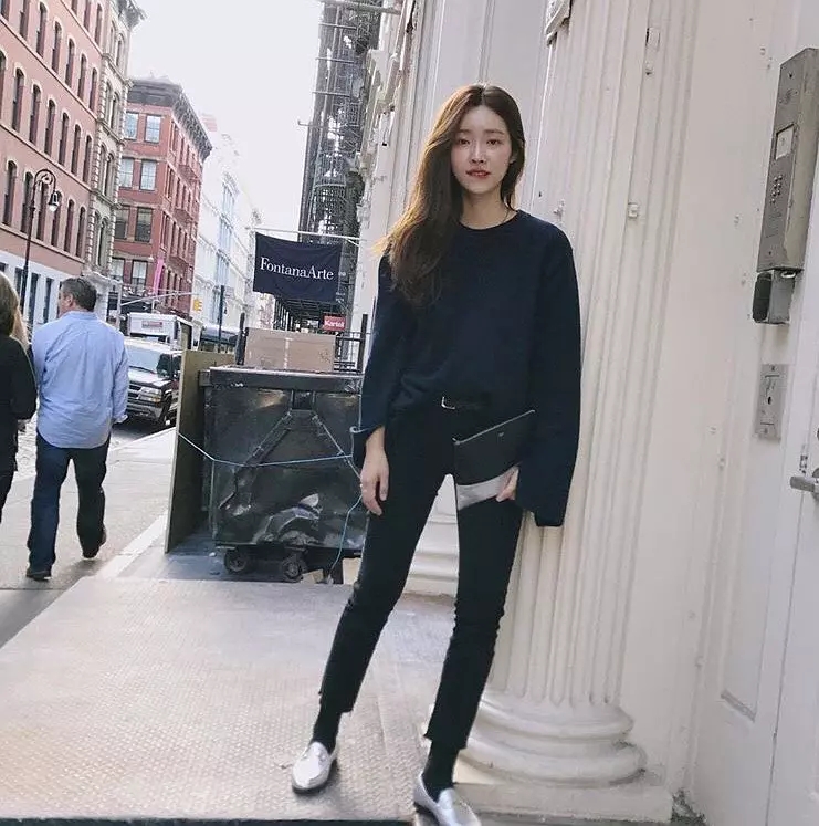 周雨彤肖战什么关系 两人的真实关系如何呢