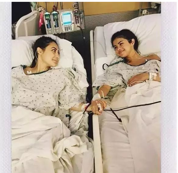 赛琳娜为什么叫傻脸妹 赛琳娜戈麦斯换肾后能活多久