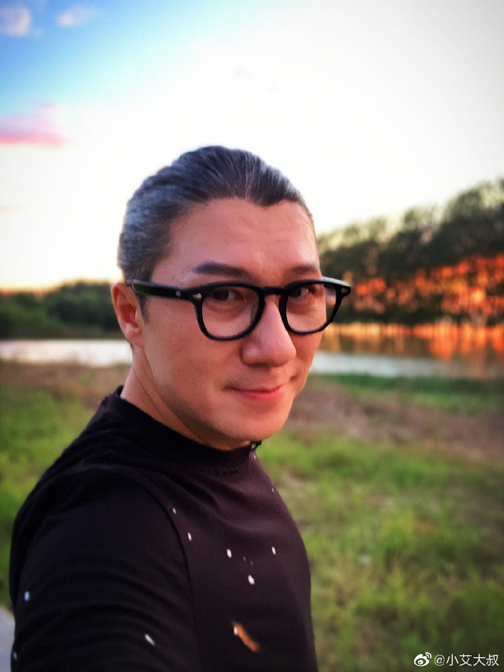 b站小艾大叔背景怎样有钱吗 他的个人资料来了