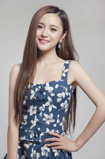 ����İְ���˭ ���ж���Ǯ��