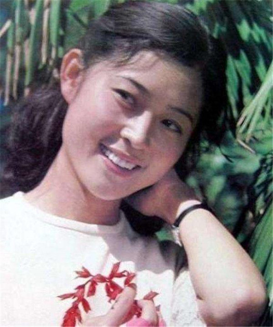 �����۾�����ǰ��Ա�ͼ ���ݵĸ�ĸ��ʵ�����ع�