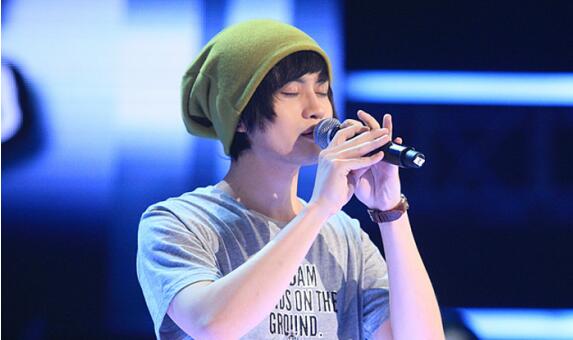 ���˶�˯8��Ů��˿����ļٵ� ���˶��Ǽ��Ա�