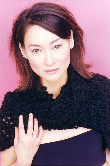 лѩ�ĺͻ�Ӣ��Ķ�Թ ��Ӣ���Ϲ���˭