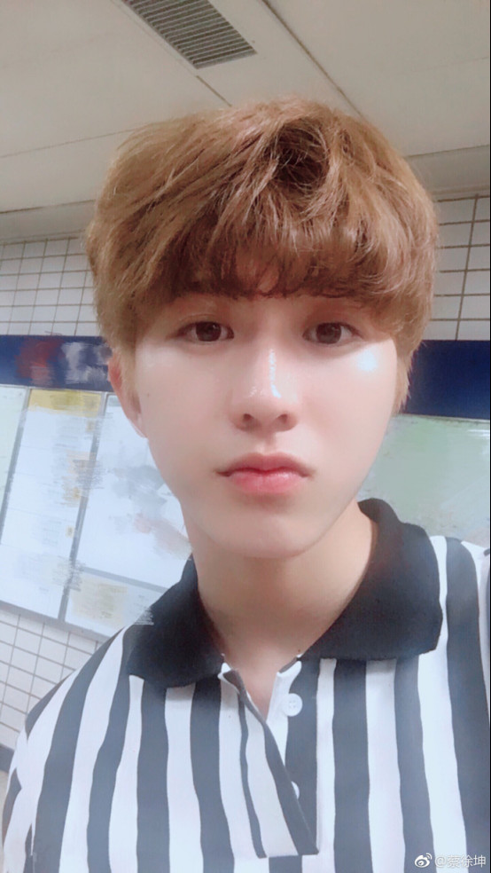 �������������ĸ�ѧУ���� ����������������ֱ��