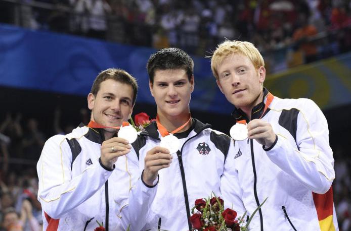 ��ǡ������������ھ��� �����������������