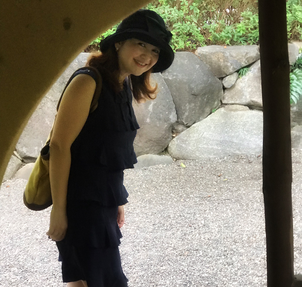 你是来拉屎的吧小女孩是谁演的 小女孩沈洁长大后的样子照片