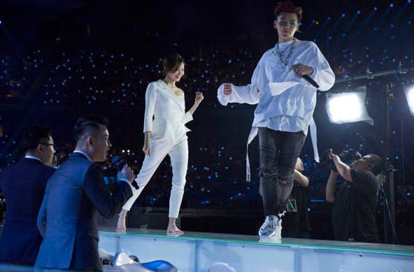 ����Ӱ���ෲ419�¼�����ȥ�� �����������Ѷ���˭