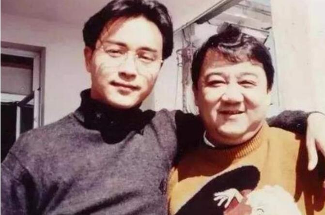 ��С�����Ź��ٵ�ʦ���� �����Źؾ�Ӣ����ʱ�����Ƭ����