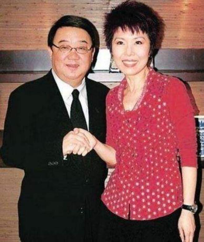 ��С�����Ź��ٵ�ʦ���� �����Źؾ�Ӣ����ʱ�����Ƭ����