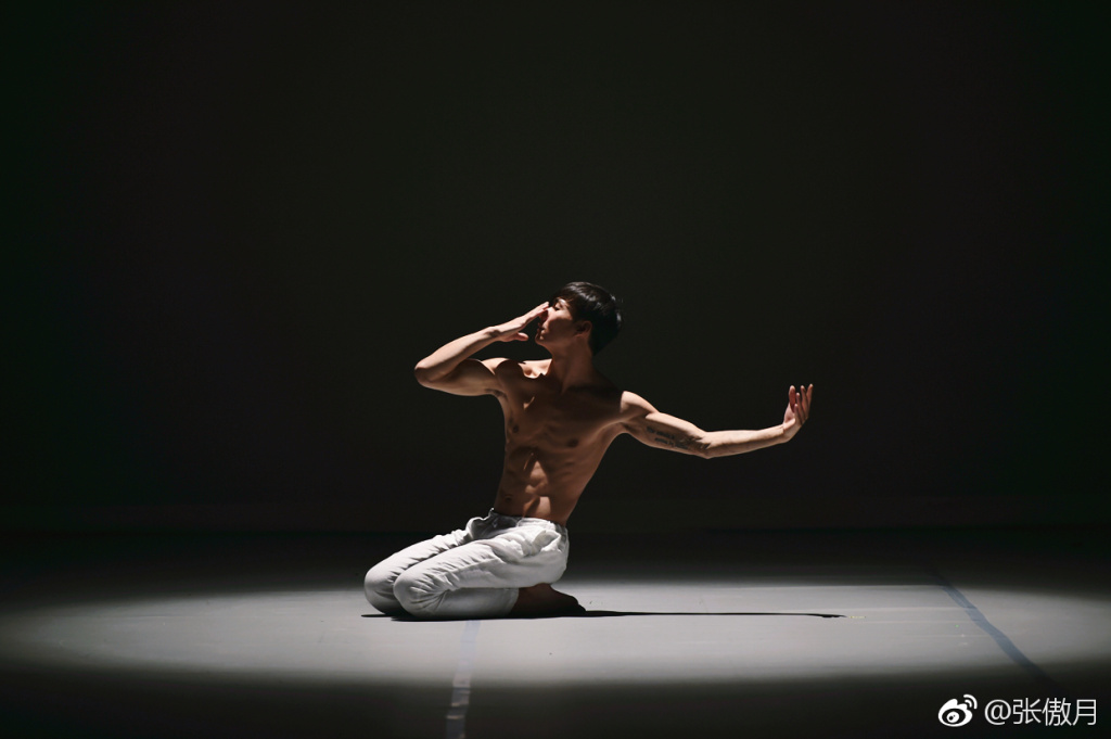 �Ű����������Ĺ�����ʲô �Ű�����ʫ��˭����