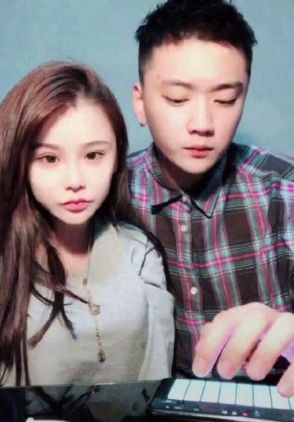 ���μǴ޽���˭ ò����Ҳû����Ů���Ѱ�