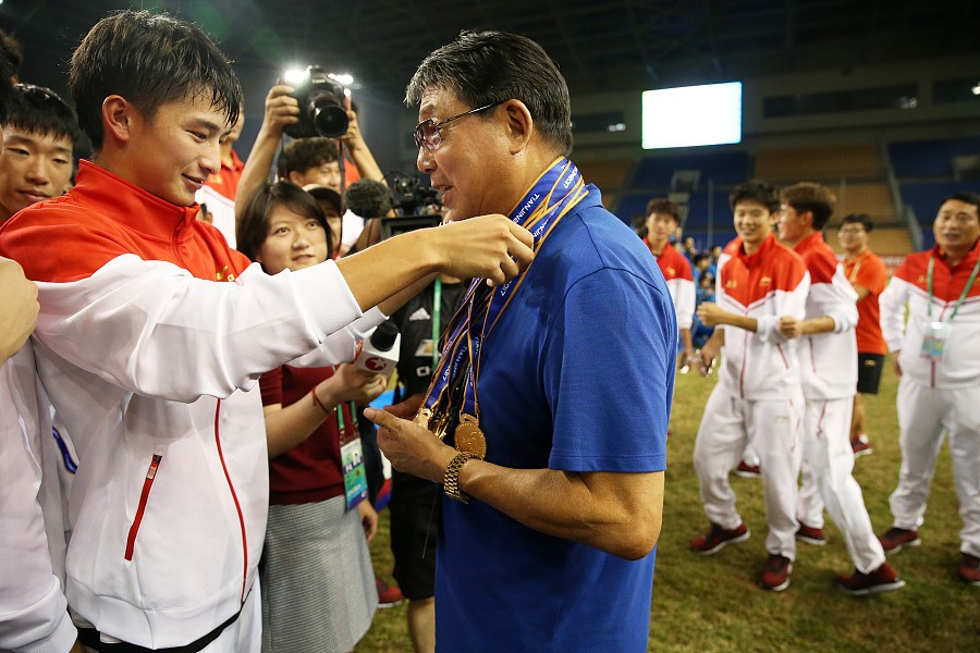 �����11�������˭ ����������ж���Ǯ