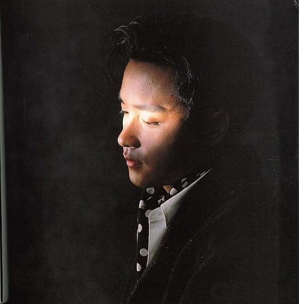 已证实假死隐居的明星都有谁 传言已死现在是替身的明星又有谁