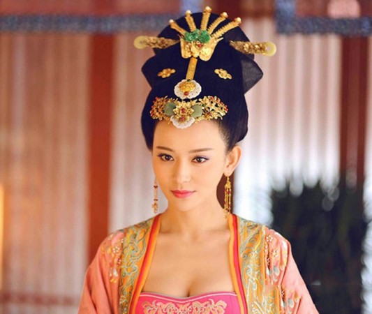 ʩʫ�Ǳ�����һ��� ����������ײ���Ա���