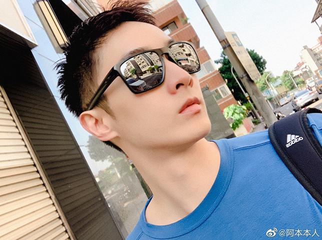 翁瑞迪结婚了吗 目前还没有女朋友