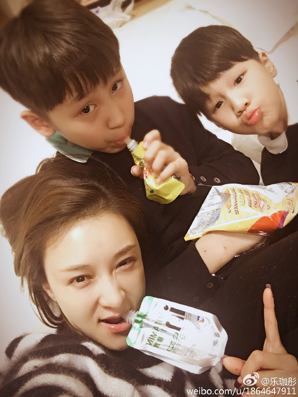 ����ͮ����ޱʲô��ϵ��ͬѧ�� ����ͮ�Ϲ���˭