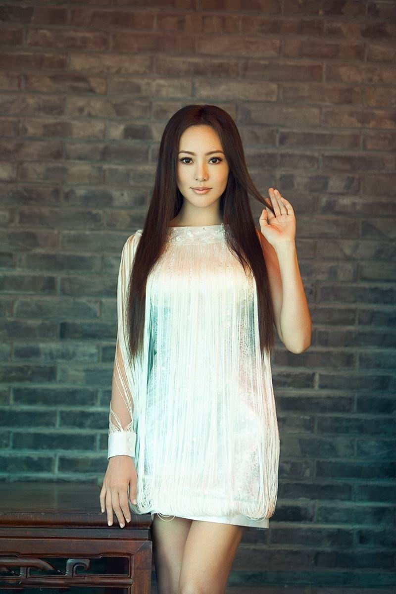 关颖个人资料简介 关颖的老公背景资料