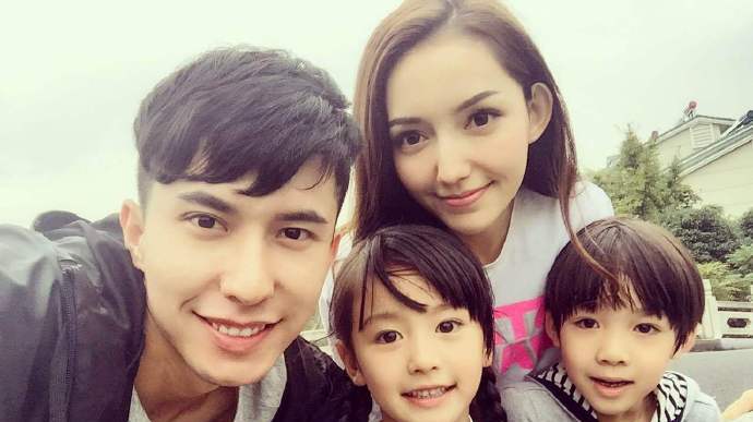 自从裴佳欣走红网络后,网上也出现了一些裴佳欣的背景