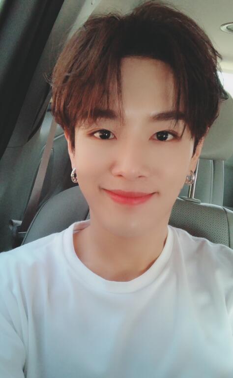 ���뺲Ů����˭ ���İ������������